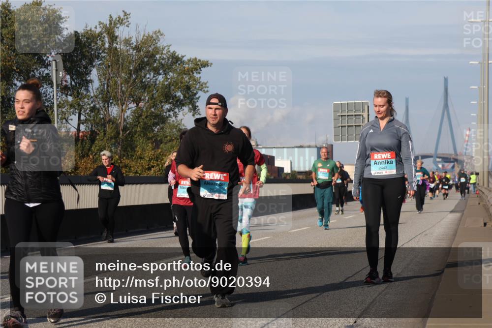 03.10.2025 - Köhlbrandbrückenlauf Luisa Fischer http://msf.ph/oto/9020394 03.10.2025 11:12:31 Position 3 2636, 2443 meine-sportfotos.de