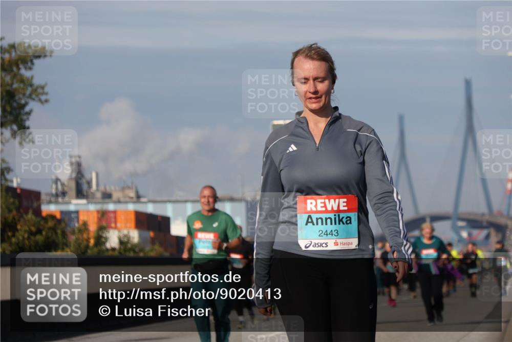 03.10.2025 - Köhlbrandbrückenlauf Luisa Fischer http://msf.ph/oto/9020413 03.10.2025 11:12:34 Position 3 2443 meine-sportfotos.de