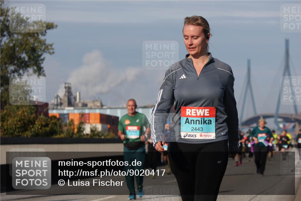 03.10.2025 - Köhlbrandbrückenlauf Luisa Fischer http://msf.ph/oto/9020417 03.10.2025 11:12:34 Position 3 2443 meine-sportfotos.de