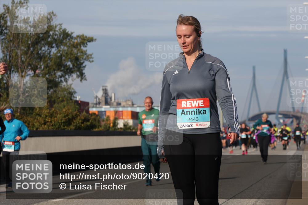 03.10.2025 - Köhlbrandbrückenlauf Luisa Fischer http://msf.ph/oto/9020420 03.10.2025 11:12:35 Position 3 2443 meine-sportfotos.de