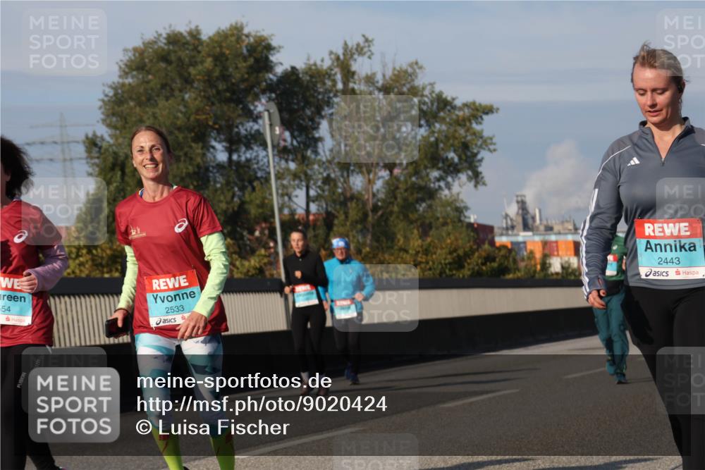 03.10.2025 - Köhlbrandbrückenlauf Luisa Fischer http://msf.ph/oto/9020424 03.10.2025 11:12:35 Position 3 54, 2533, 2443 meine-sportfotos.de