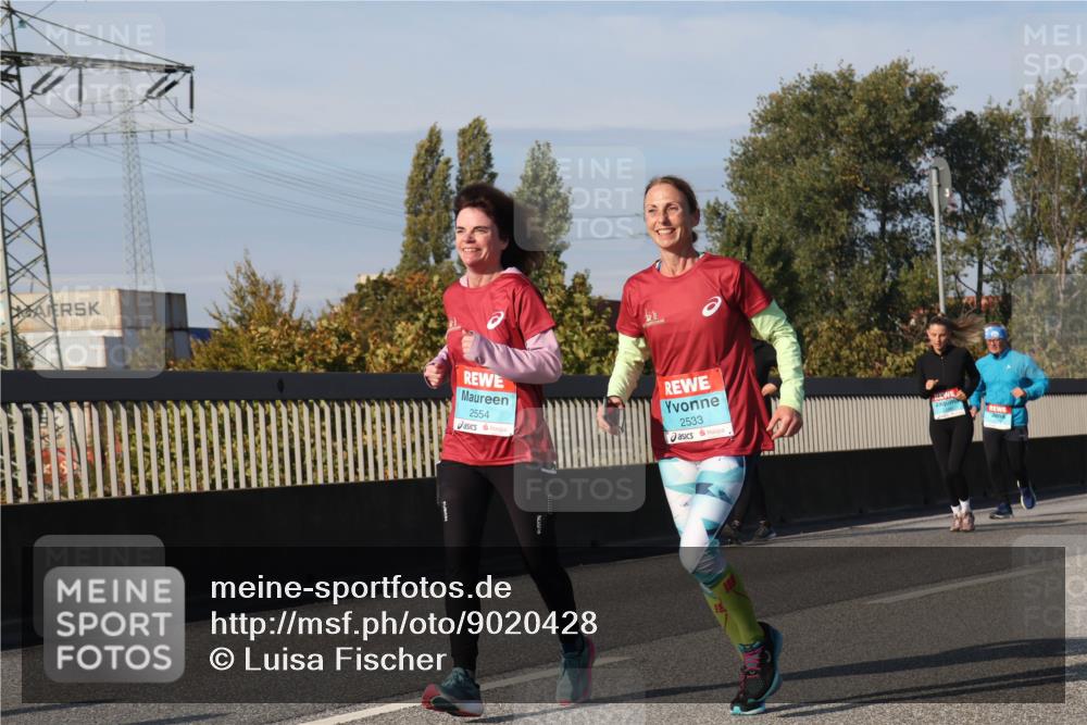 03.10.2025 - Köhlbrandbrückenlauf Luisa Fischer http://msf.ph/oto/9020428 03.10.2025 11:12:35 Position 3 2554, 2533 meine-sportfotos.de