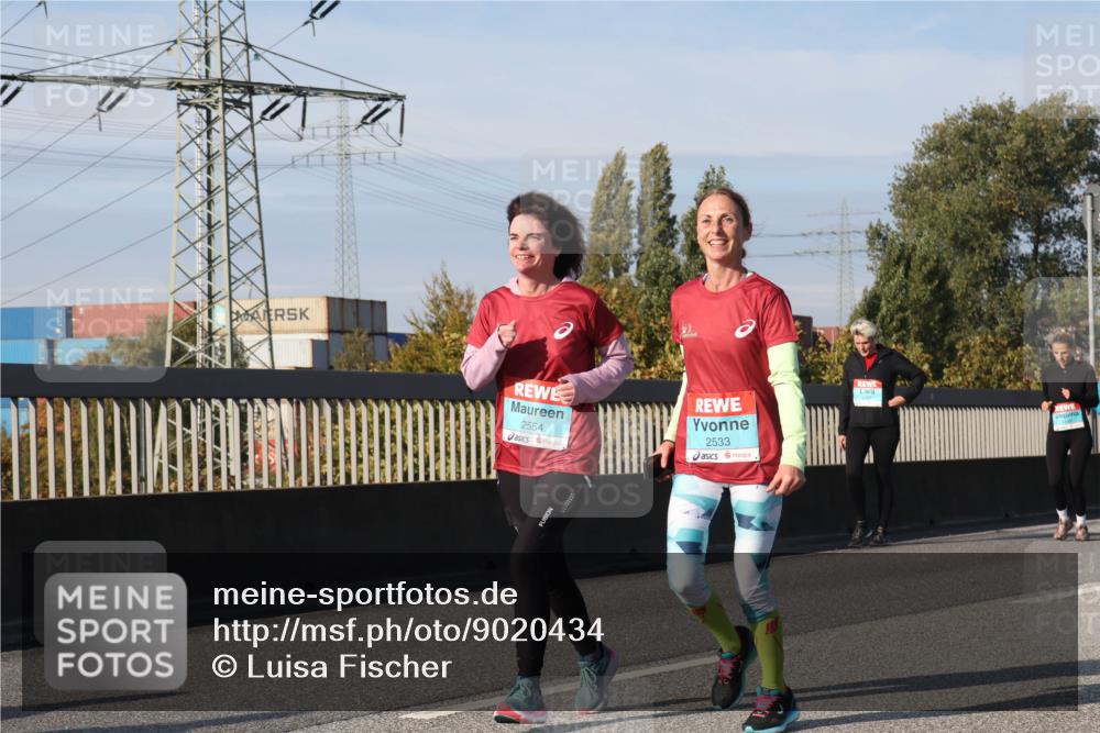 03.10.2025 - Köhlbrandbrückenlauf Luisa Fischer http://msf.ph/oto/9020434 03.10.2025 11:12:36 Position 3 2554, 2533 meine-sportfotos.de