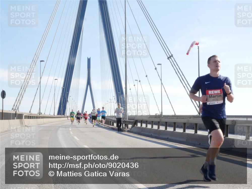 03.10.2025 - Köhlbrandbrückenlauf Matties Gatica Varas http://msf.ph/oto/9020436 03.10.2025 12:22:07 Position 1 4170 meine-sportfotos.de