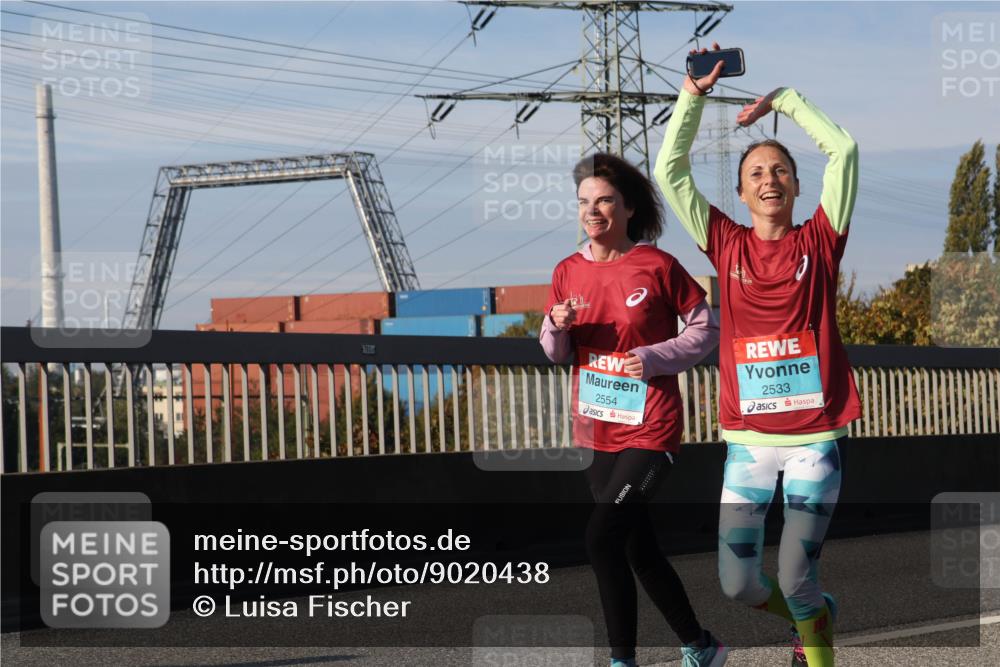 03.10.2025 - Köhlbrandbrückenlauf Luisa Fischer http://msf.ph/oto/9020438 03.10.2025 11:12:36 Position 3 780, 2554, 2533 meine-sportfotos.de