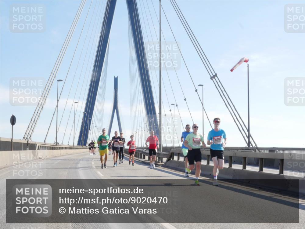 03.10.2025 - Köhlbrandbrückenlauf Matties Gatica Varas http://msf.ph/oto/9020470 03.10.2025 12:22:13 Position 1  meine-sportfotos.de