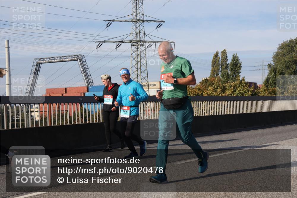 03.10.2025 - Köhlbrandbrückenlauf Luisa Fischer http://msf.ph/oto/9020478 03.10.2025 11:12:42 Position 3 3324, 3012, 2272 meine-sportfotos.de