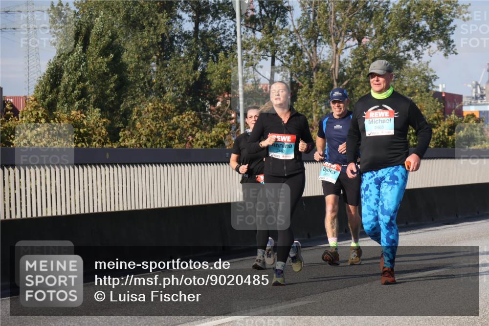 03.10.2025 - Köhlbrandbrückenlauf Luisa Fischer http://msf.ph/oto/9020485 03.10.2025 11:12:44 Position 3 2463, 2462, 2973 meine-sportfotos.de