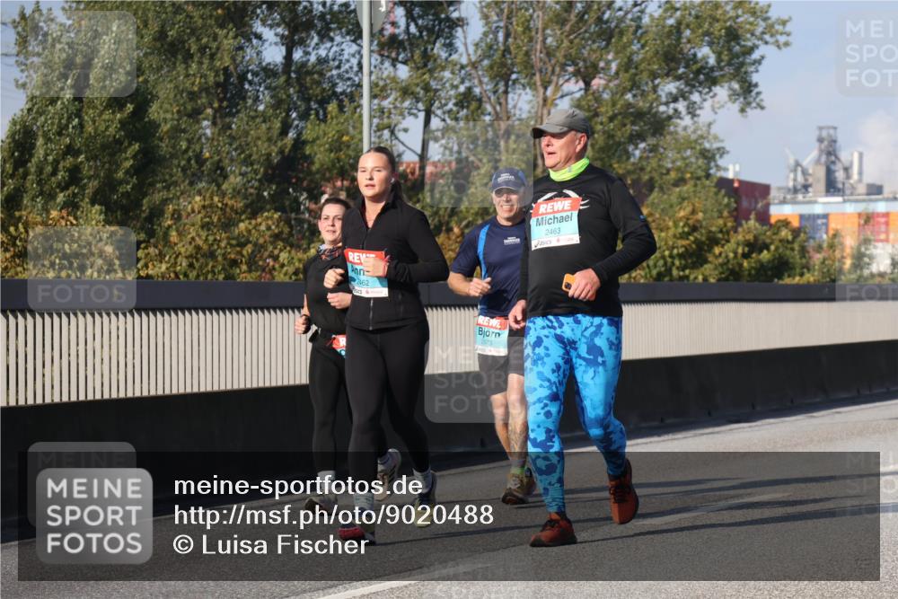 03.10.2025 - Köhlbrandbrückenlauf Luisa Fischer http://msf.ph/oto/9020488 03.10.2025 11:12:44 Position 3 2462, 2973, 2463 meine-sportfotos.de