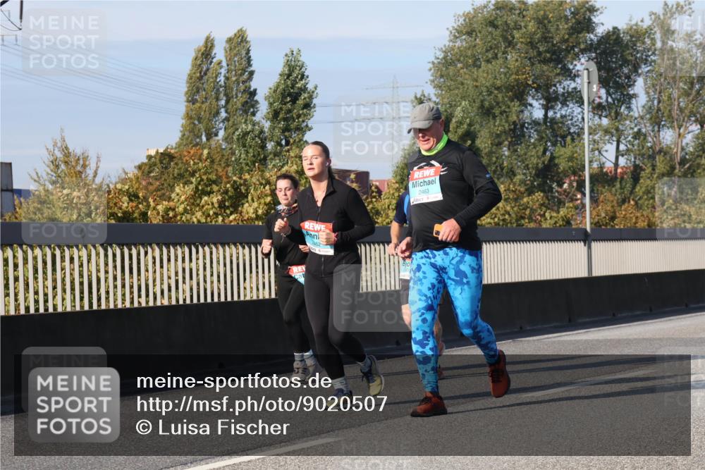 03.10.2025 - Köhlbrandbrückenlauf Luisa Fischer http://msf.ph/oto/9020507 03.10.2025 11:12:47 Position 3 2462, 2463 meine-sportfotos.de