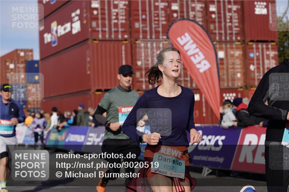 03.10.2025 - Köhlbrandbrückenlauf Michael Burmester http://msf.ph/oto/9020519 03.10.2025 10:21:26 Ziel 1252, 1483, 2053, 2137, 2143, 2154, 2210, 2622, 3259, 3535, 3536, 3537, 3538 meine-sportfotos.de