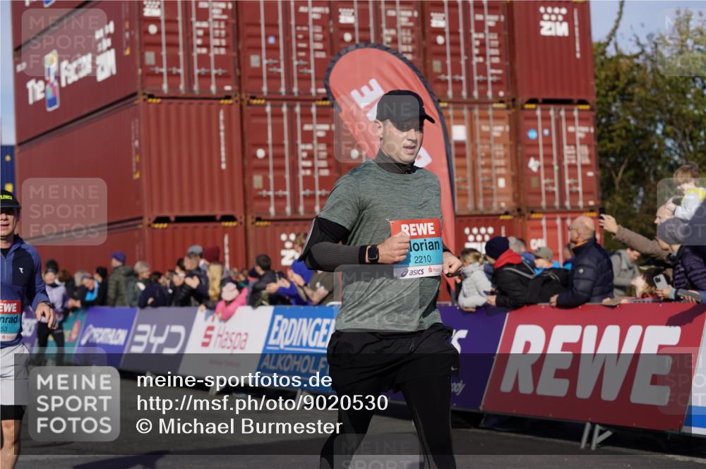 03.10.2025 - Köhlbrandbrückenlauf Michael Burmester http://msf.ph/oto/9020530 03.10.2025 10:21:27 Ziel 1252, 1483, 2053, 2137, 2143, 2154, 2174, 2210, 2255, 2622, 3259, 3535, 3536, 3537, 3538 meine-sportfotos.de