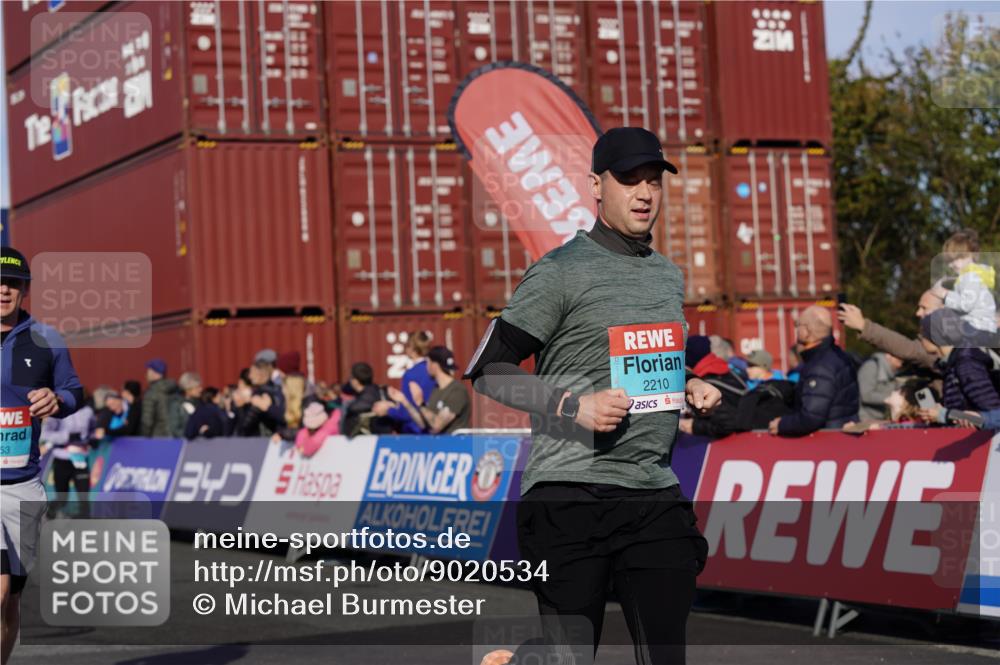 03.10.2025 - Köhlbrandbrückenlauf Michael Burmester http://msf.ph/oto/9020534 03.10.2025 10:21:27 Ziel 1252, 1483, 2053, 2137, 2143, 2154, 2174, 2210, 2255, 2622, 3259, 3535, 3536, 3537, 3538 meine-sportfotos.de