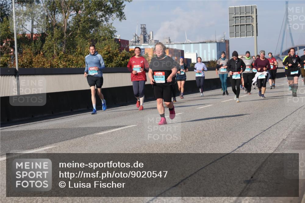 03.10.2025 - Köhlbrandbrückenlauf Luisa Fischer http://msf.ph/oto/9020547 03.10.2025 11:12:51 Position 3 2504 meine-sportfotos.de