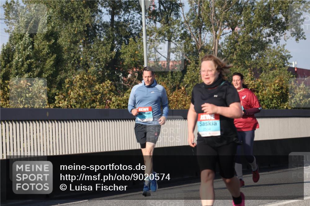 03.10.2025 - Köhlbrandbrückenlauf Luisa Fischer http://msf.ph/oto/9020574 03.10.2025 11:12:53 Position 3 2504 meine-sportfotos.de