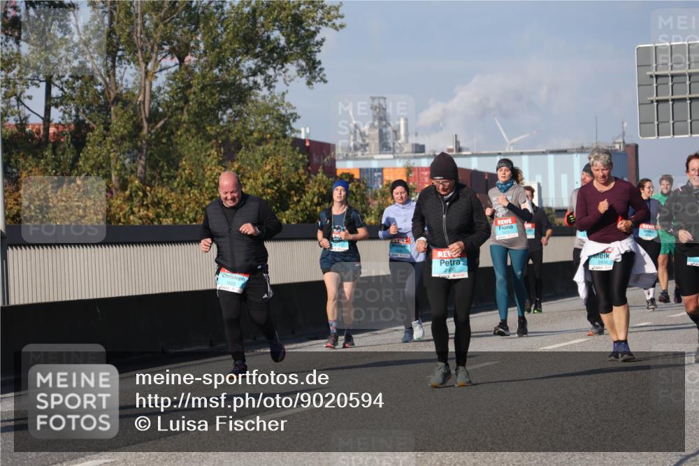 03.10.2025 - Köhlbrandbrückenlauf Luisa Fischer http://msf.ph/oto/9020594 03.10.2025 11:12:56 Position 3 1625, 2900, 2436 meine-sportfotos.de