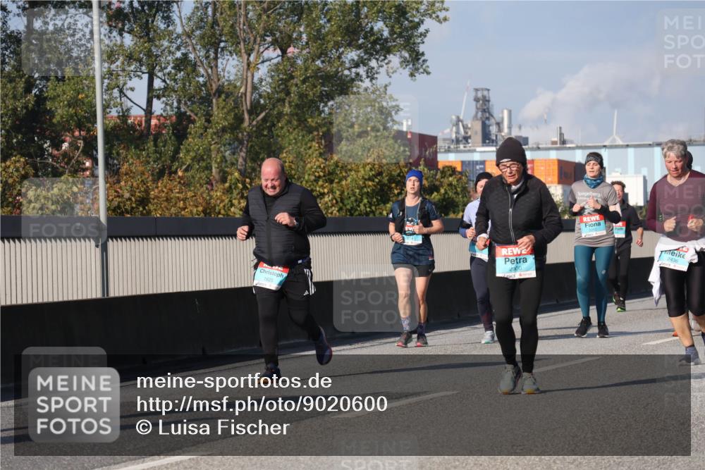 03.10.2025 - Köhlbrandbrückenlauf Luisa Fischer http://msf.ph/oto/9020600 03.10.2025 11:12:56 Position 3 1625, 2900, 2436 meine-sportfotos.de