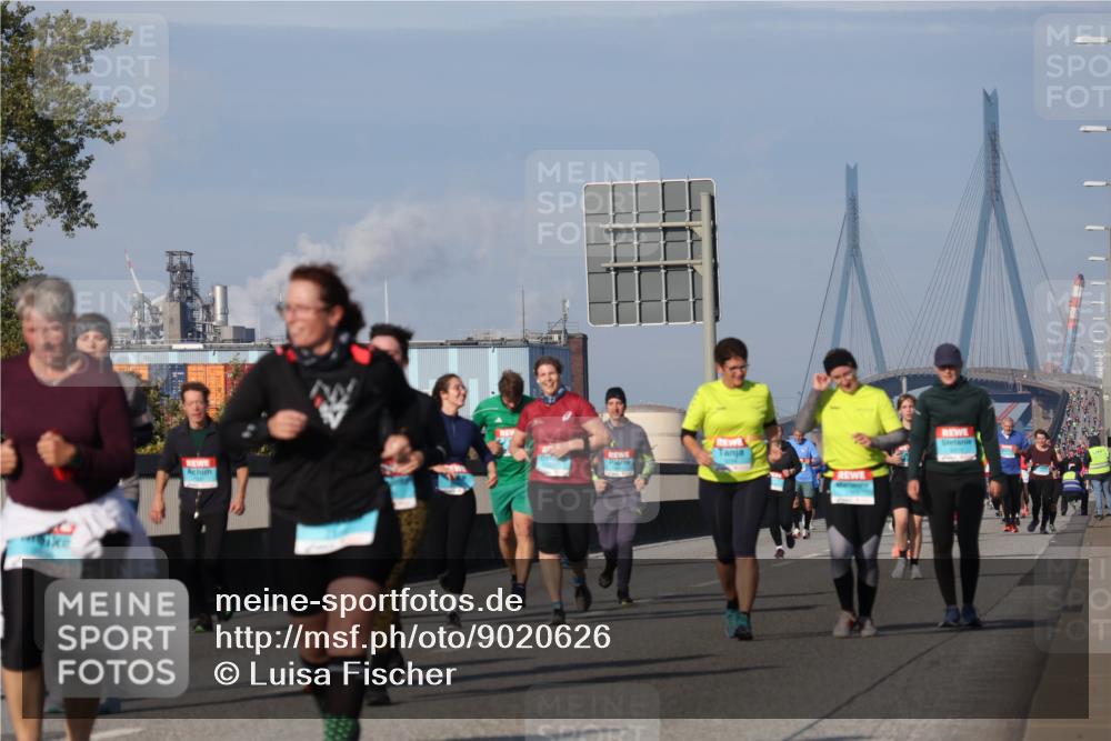 03.10.2025 - Köhlbrandbrückenlauf Luisa Fischer http://msf.ph/oto/9020626 03.10.2025 11:13:00 Position 3  meine-sportfotos.de