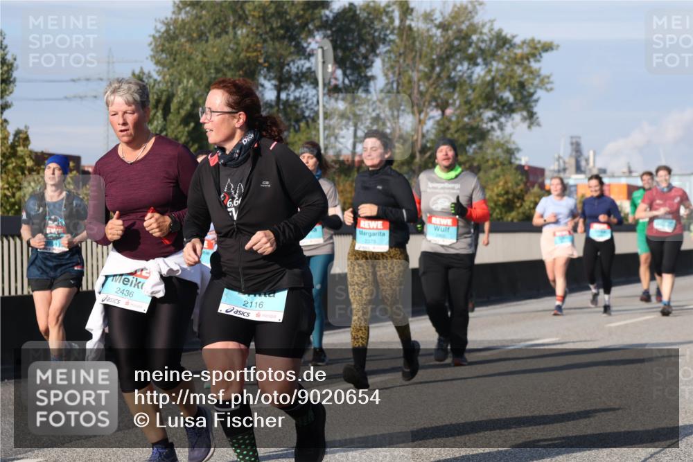 03.10.2025 - Köhlbrandbrückenlauf Luisa Fischer http://msf.ph/oto/9020654 03.10.2025 11:13:03 Position 3 2436, 2116, 2379 meine-sportfotos.de
