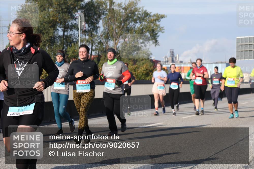 03.10.2025 - Köhlbrandbrückenlauf Luisa Fischer http://msf.ph/oto/9020657 03.10.2025 11:13:03 Position 3 6, 66, 2116, 2379 meine-sportfotos.de