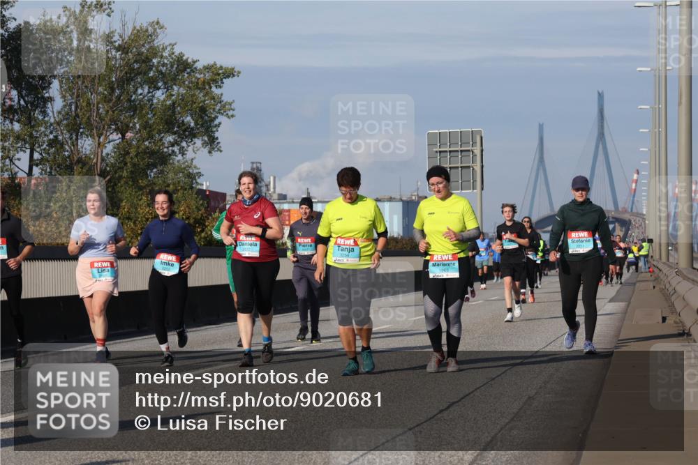 03.10.2025 - Köhlbrandbrückenlauf Luisa Fischer http://msf.ph/oto/9020681 03.10.2025 11:13:06 Position 3 2252, 3254, 1963, 1 meine-sportfotos.de