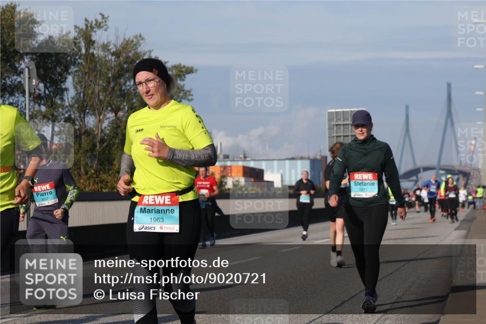 03.10.2025 - Köhlbrandbrückenlauf Luisa Fischer http://msf.ph/oto/9020721 03.10.2025 11:13:10 Position 3 3657, 1963, 002, 97, 98, 2271 meine-sportfotos.de
