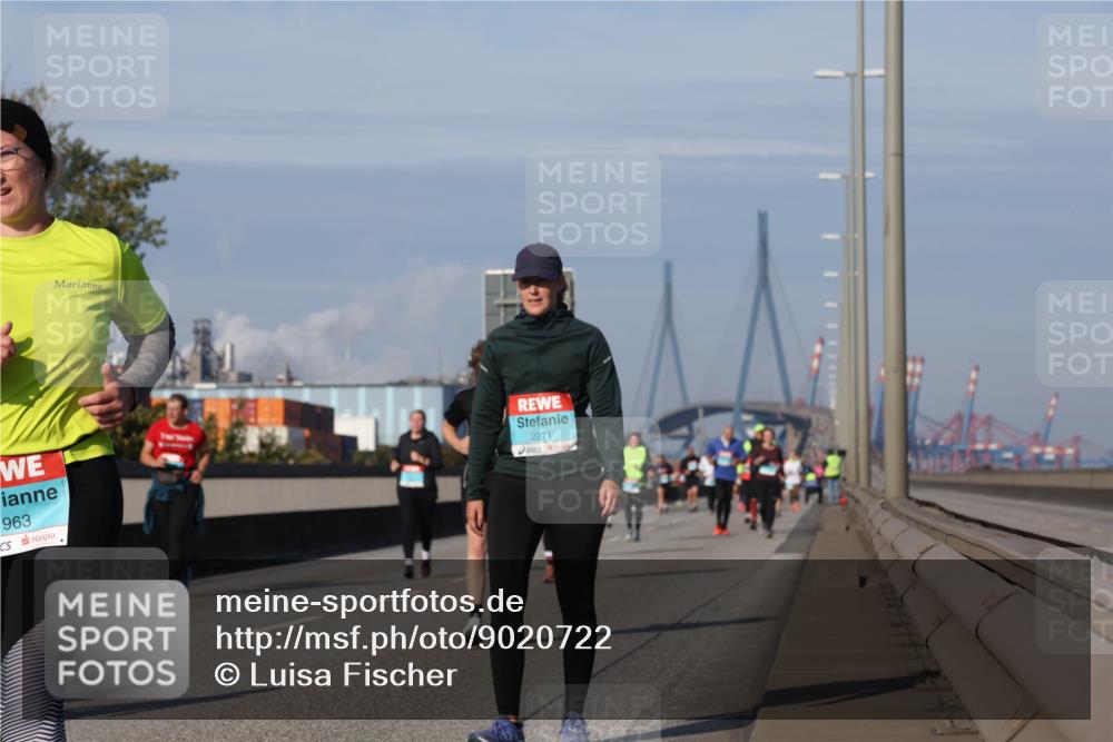 03.10.2025 - Köhlbrandbrückenlauf Luisa Fischer http://msf.ph/oto/9020722 03.10.2025 11:13:11 Position 3 963, 2271 meine-sportfotos.de