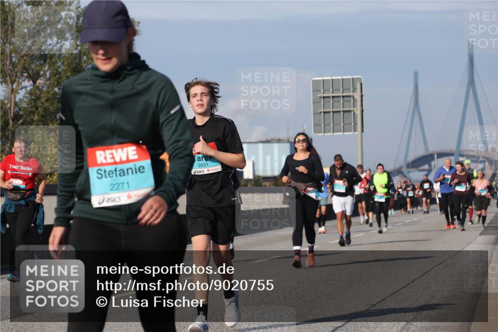 03.10.2025 - Köhlbrandbrückenlauf Luisa Fischer http://msf.ph/oto/9020755 03.10.2025 11:13:14 Position 3 2271, 2631 meine-sportfotos.de