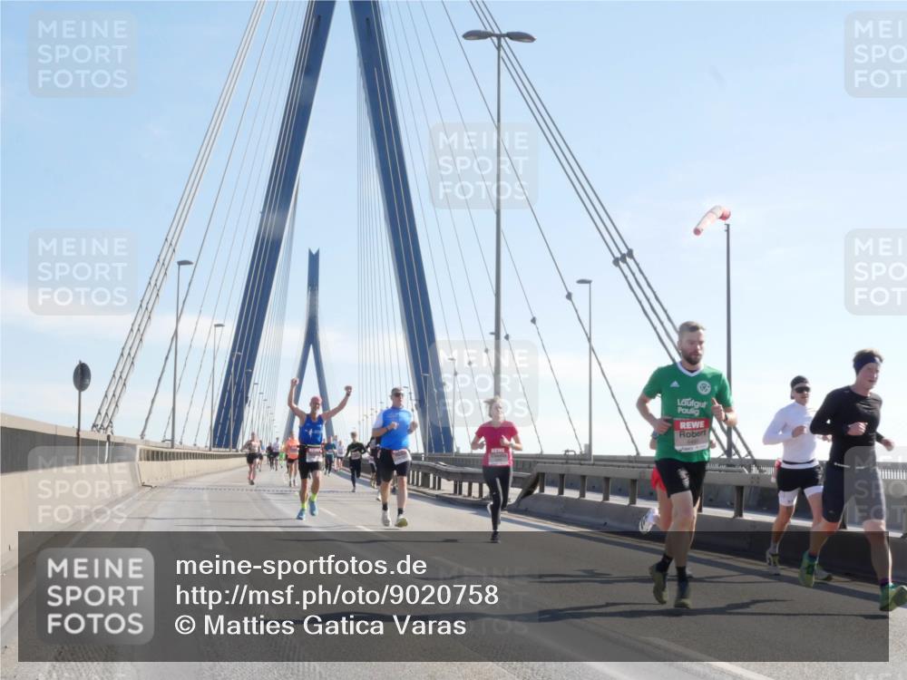 03.10.2025 - Köhlbrandbrückenlauf Matties Gatica Varas http://msf.ph/oto/9020758 03.10.2025 12:23:04 Position 1  meine-sportfotos.de