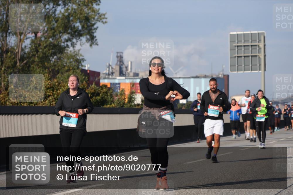 03.10.2025 - Köhlbrandbrückenlauf Luisa Fischer http://msf.ph/oto/9020777 03.10.2025 11:13:17 Position 3 3800 meine-sportfotos.de