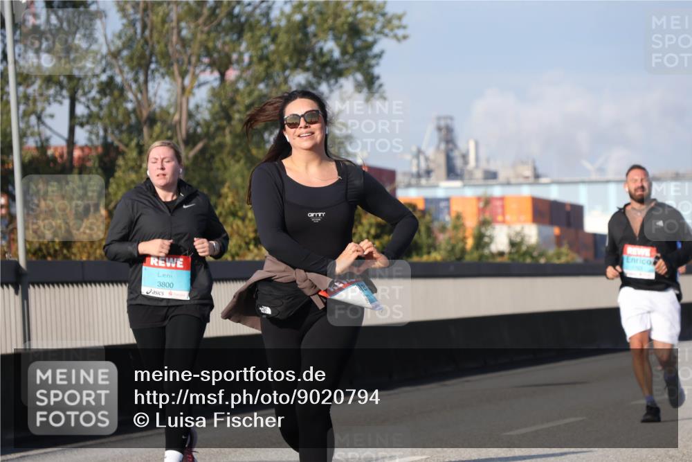 03.10.2025 - Köhlbrandbrückenlauf Luisa Fischer http://msf.ph/oto/9020794 03.10.2025 11:13:19 Position 3 3800 meine-sportfotos.de