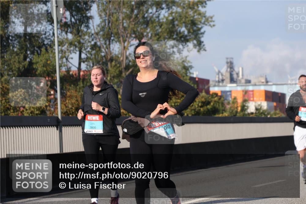 03.10.2025 - Köhlbrandbrückenlauf Luisa Fischer http://msf.ph/oto/9020796 03.10.2025 11:13:19 Position 3 3800 meine-sportfotos.de