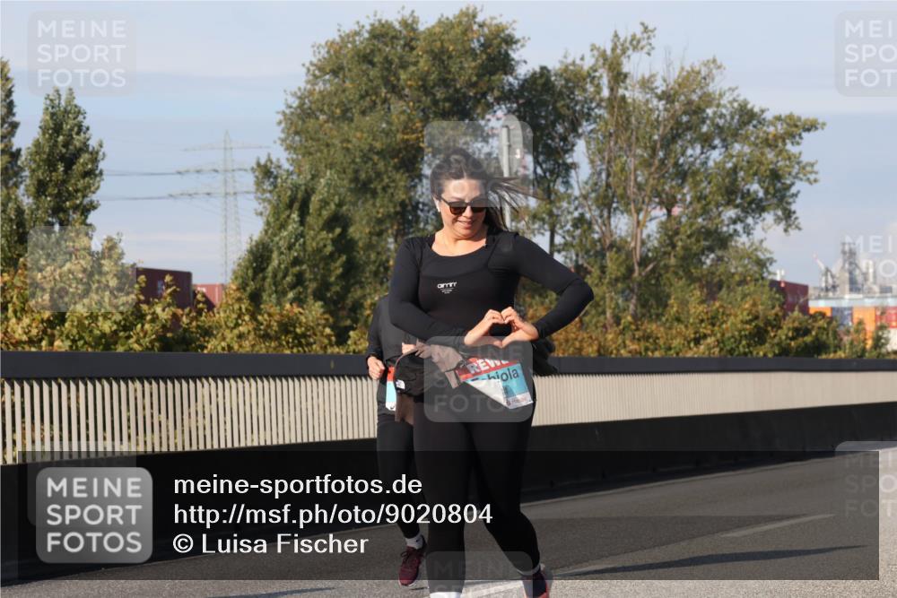 03.10.2025 - Köhlbrandbrückenlauf Luisa Fischer http://msf.ph/oto/9020804 03.10.2025 11:13:20 Position 3  meine-sportfotos.de