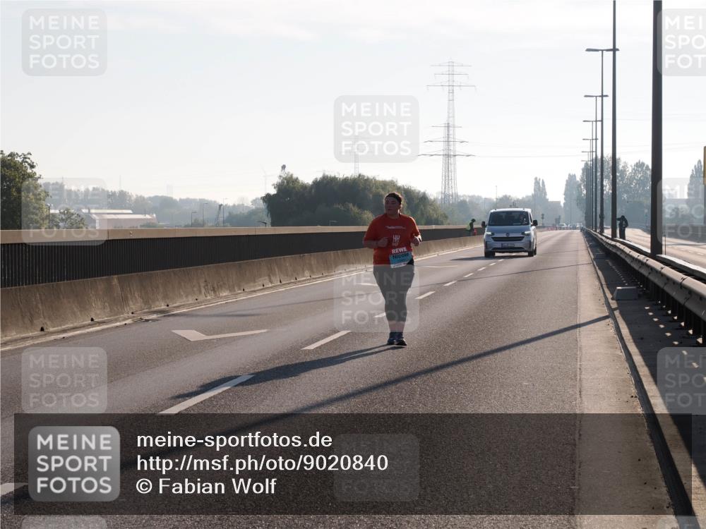 03.10.2025 - Köhlbrandbrückenlauf Fabian Wolf http://msf.ph/oto/9020840 03.10.2025 09:31:40 Position 3  meine-sportfotos.de