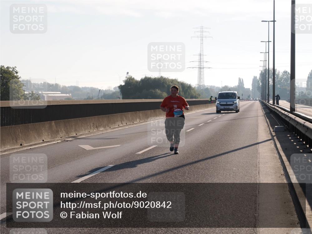 03.10.2025 - Köhlbrandbrückenlauf Fabian Wolf http://msf.ph/oto/9020842 03.10.2025 09:31:40 Position 3  meine-sportfotos.de