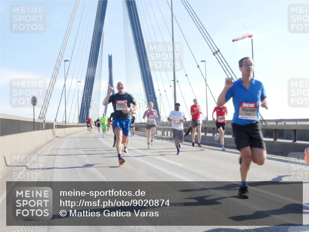 03.10.2025 - Köhlbrandbrückenlauf Matties Gatica Varas http://msf.ph/oto/9020874 03.10.2025 12:23:21 Position 1 5091 meine-sportfotos.de