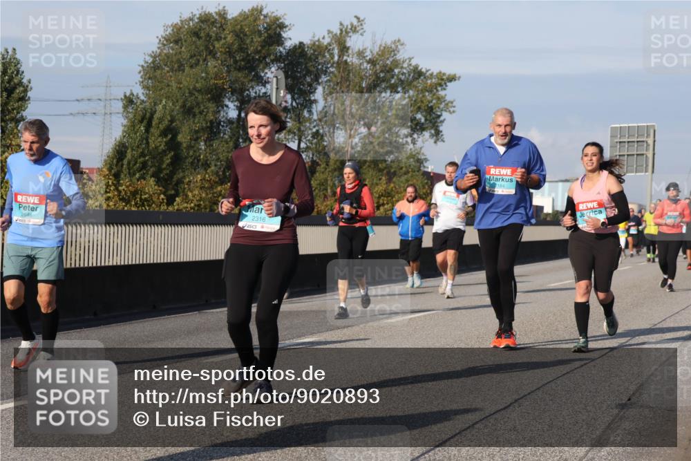 03.10.2025 - Köhlbrandbrückenlauf Luisa Fischer http://msf.ph/oto/9020893 03.10.2025 11:13:32 Position 3 2646, 2316, 2184 meine-sportfotos.de