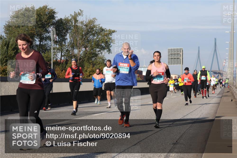 03.10.2025 - Köhlbrandbrückenlauf Luisa Fischer http://msf.ph/oto/9020894 03.10.2025 11:13:32 Position 3 2318, 2184 meine-sportfotos.de