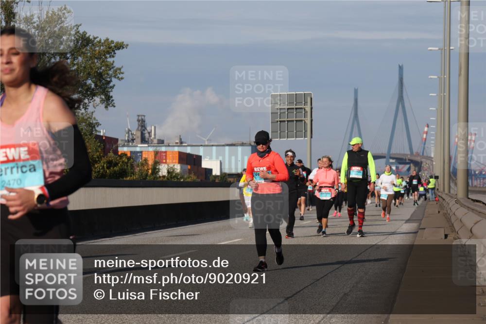 03.10.2025 - Köhlbrandbrückenlauf Luisa Fischer http://msf.ph/oto/9020921 03.10.2025 11:13:35 Position 3 2470 meine-sportfotos.de