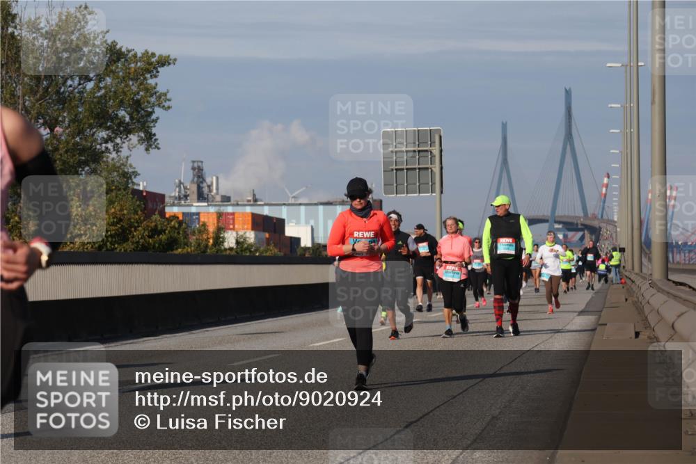 03.10.2025 - Köhlbrandbrückenlauf Luisa Fischer http://msf.ph/oto/9020924 03.10.2025 11:13:35 Position 3  meine-sportfotos.de