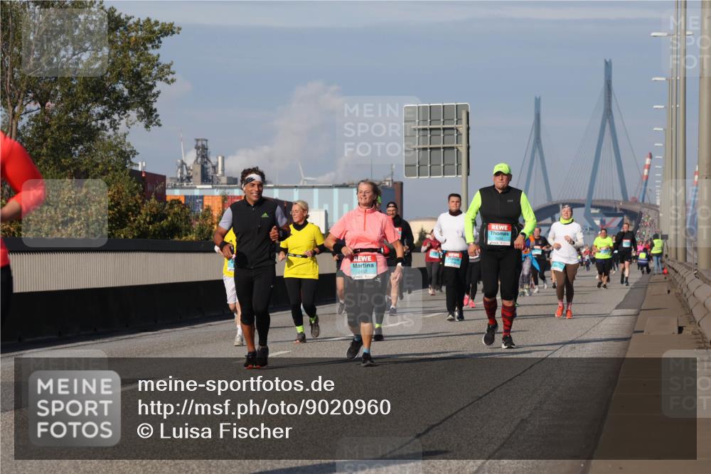 03.10.2025 - Köhlbrandbrückenlauf Luisa Fischer http://msf.ph/oto/9020960 03.10.2025 11:13:39 Position 3 2457 meine-sportfotos.de