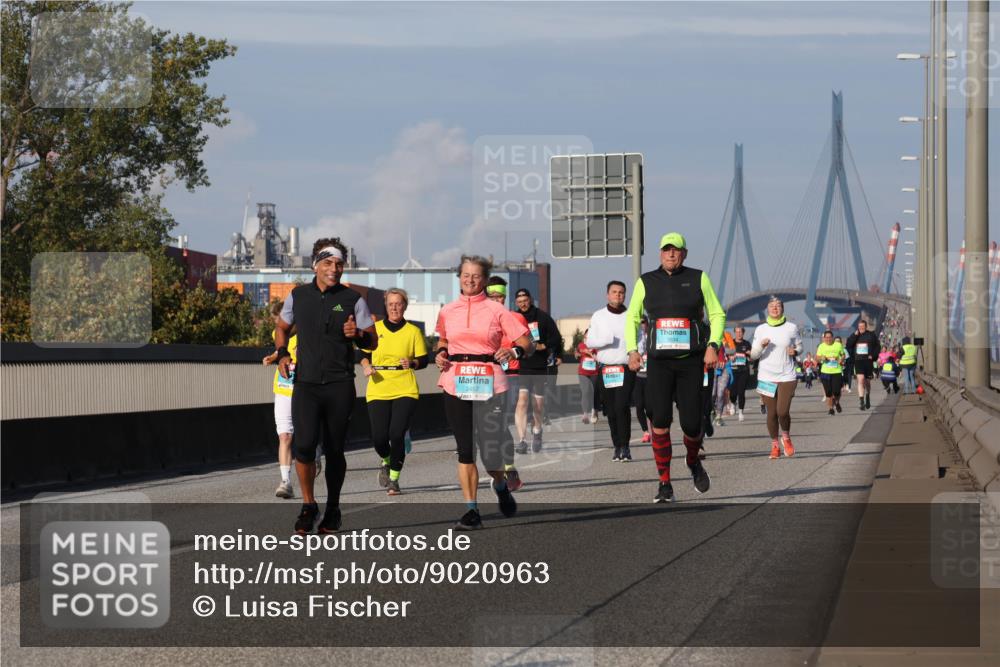03.10.2025 - Köhlbrandbrückenlauf Luisa Fischer http://msf.ph/oto/9020963 03.10.2025 11:13:39 Position 3 2457 meine-sportfotos.de