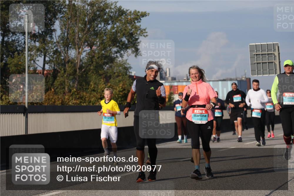 03.10.2025 - Köhlbrandbrückenlauf Luisa Fischer http://msf.ph/oto/9020977 03.10.2025 11:13:41 Position 3 2457, 3634 meine-sportfotos.de