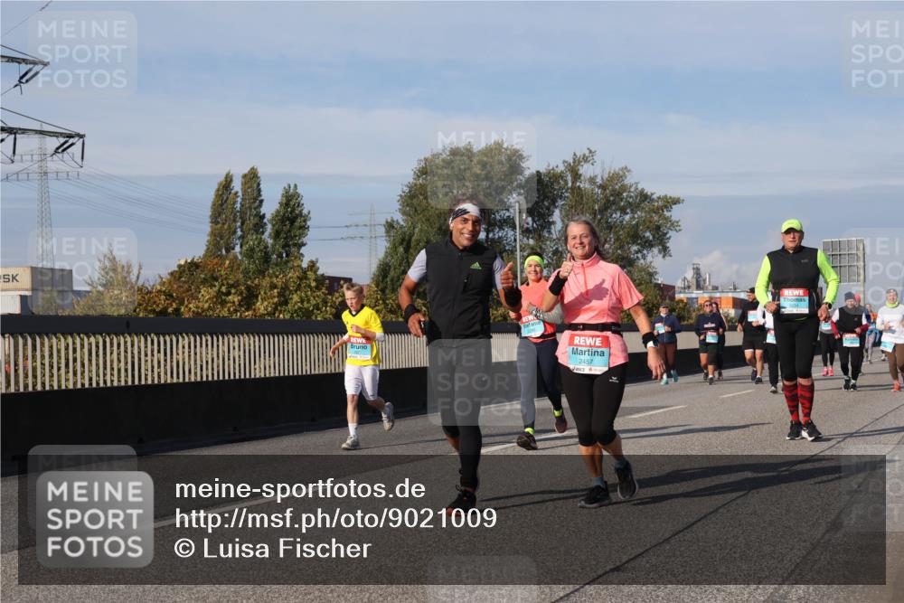 03.10.2025 - Köhlbrandbrückenlauf Luisa Fischer http://msf.ph/oto/9021009 03.10.2025 11:13:45 Position 3 2457 meine-sportfotos.de