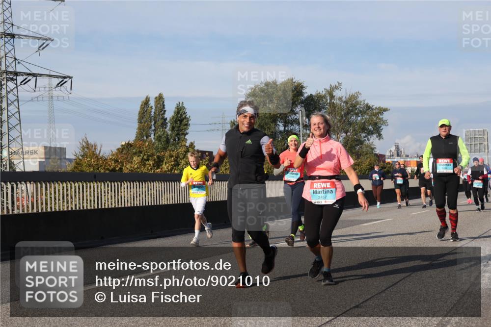 03.10.2025 - Köhlbrandbrückenlauf Luisa Fischer http://msf.ph/oto/9021010 03.10.2025 11:13:45 Position 3 2457 meine-sportfotos.de