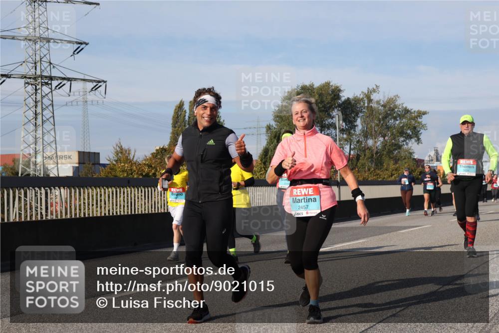 03.10.2025 - Köhlbrandbrückenlauf Luisa Fischer http://msf.ph/oto/9021015 03.10.2025 11:13:46 Position 3 2457 meine-sportfotos.de