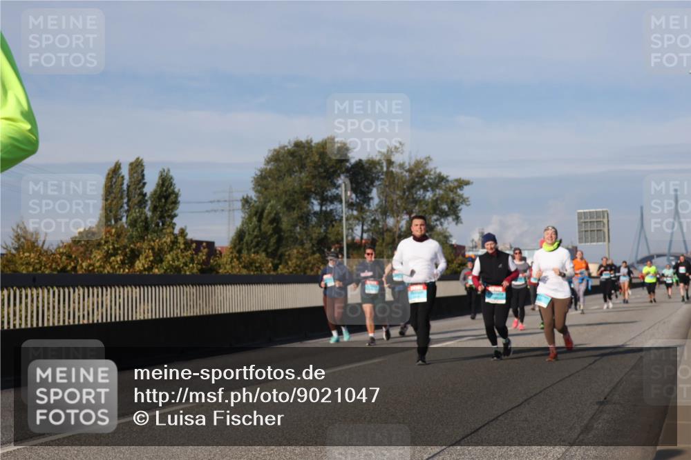 03.10.2025 - Köhlbrandbrückenlauf Luisa Fischer http://msf.ph/oto/9021047 03.10.2025 11:13:50 Position 3  meine-sportfotos.de