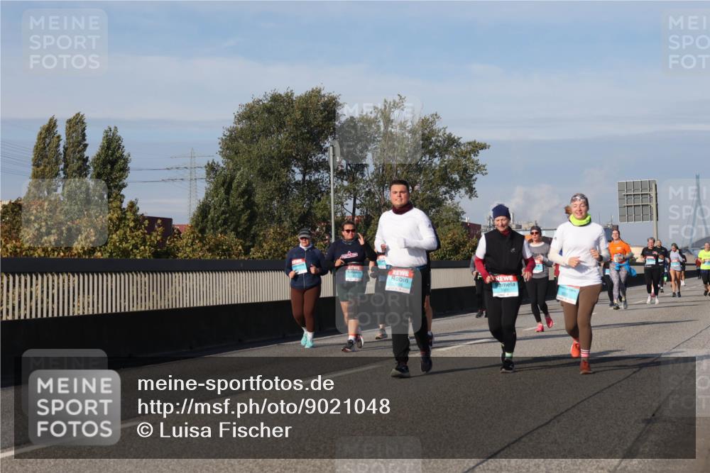 03.10.2025 - Köhlbrandbrückenlauf Luisa Fischer http://msf.ph/oto/9021048 03.10.2025 11:13:50 Position 3  meine-sportfotos.de