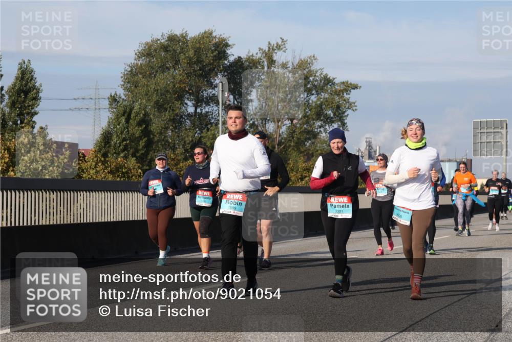 03.10.2025 - Köhlbrandbrückenlauf Luisa Fischer http://msf.ph/oto/9021054 03.10.2025 11:13:51 Position 3 1497, 2999, 3001, 3000 meine-sportfotos.de