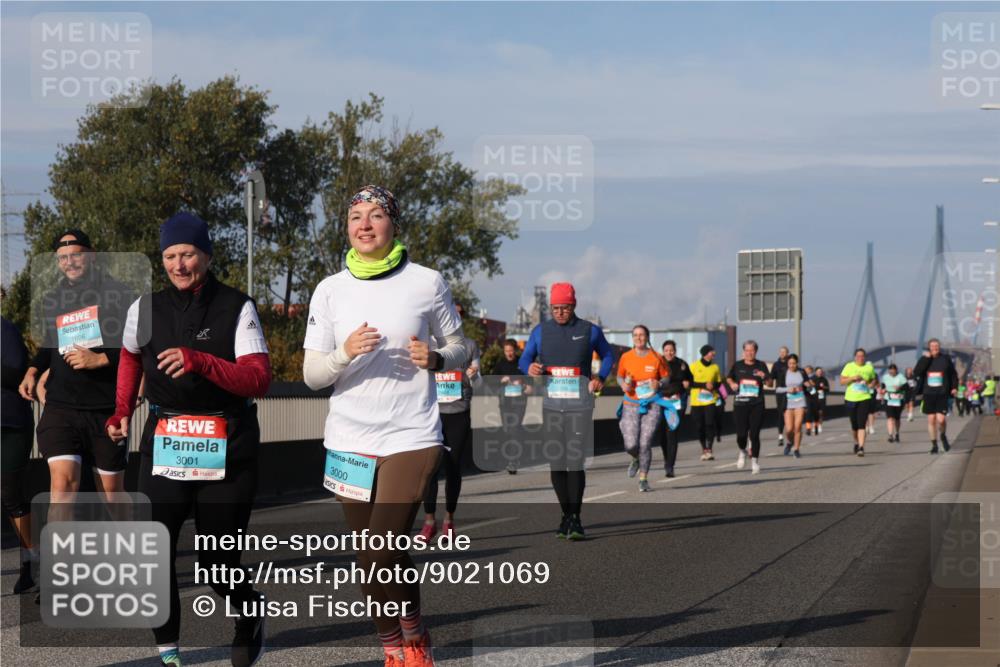 03.10.2025 - Köhlbrandbrückenlauf Luisa Fischer http://msf.ph/oto/9021069 03.10.2025 11:13:53 Position 3 1606, 3001, 3000, 2248 meine-sportfotos.de